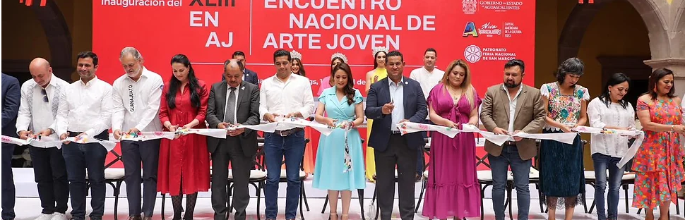 Reconoce Tere Jiménez a artistas nacionales y los llama a ser ejemplo para las nuevas generaciones