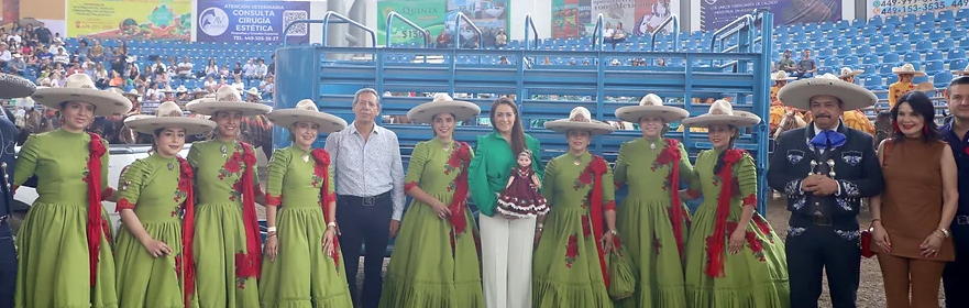 Reconoce Tere Jiménez a quienes mantienen vivas tradiciones como Charrería en Aguascalientes
