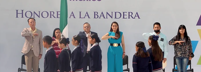 Tere Jiménez encabeza honores a la Bandera en la Escuela Primaria Temachtiani