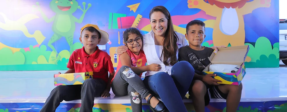 Llevaremos los apoyos escolares a todos los Municipios; ningún niño se quedará sin ellos: Tere Jiménez Llevaremos los apoyos escolares a todos los Municipios; ningún niño se quedará sin ellos: Tere Jiménez