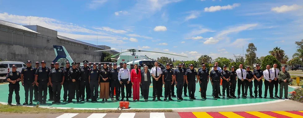 Con la entrega de 2 nuevas unidades de rescate, reconoce Tere Jiménez labor de bomberos