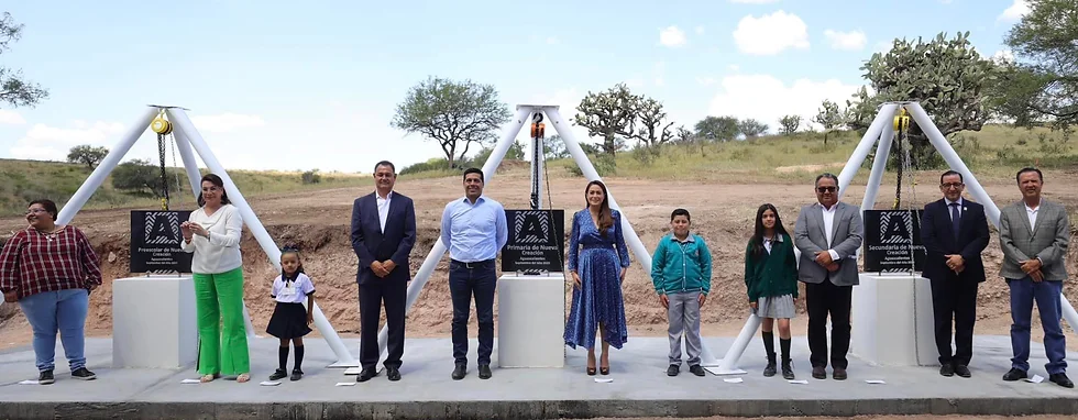 Inaugura Tere Jiménez aula inteligente en JM y arranca construcción de complejo educativo en VNSA