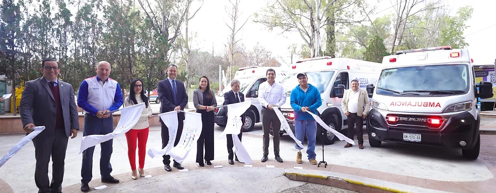 Entrega Tere Jiménez 5 nuevas ambulancias y 1000 apoyos a médicos que cambian vidas