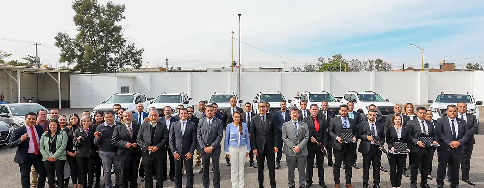 CON UNA INVERSIÓN DE CASI 20 MILLONES DE PESOS, ENTREGÓ TERE JIMÉNEZ VEHÍCULOS Y ARMAMENTO A LA FISCALÍA GENERAL DEL ESTADO
