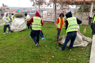 VOLUNTARIOS DE SERVICIO COMUNITARIO PARTICIPAN ACTIVAMENTE EN LA MEJORA DE ESPACIOS PÚBLICOS