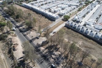 LLAMA MUNICIPIO A TOMAR PRECAUCIONES POR CIERRE DE ACCESO A LA AV. HACIENDAS DE SANTA MÓNICA