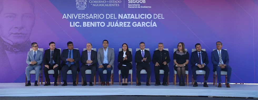 ENCABEZA TERE JIMÉNEZ HOMENAJE A BENITO JUÁREZ