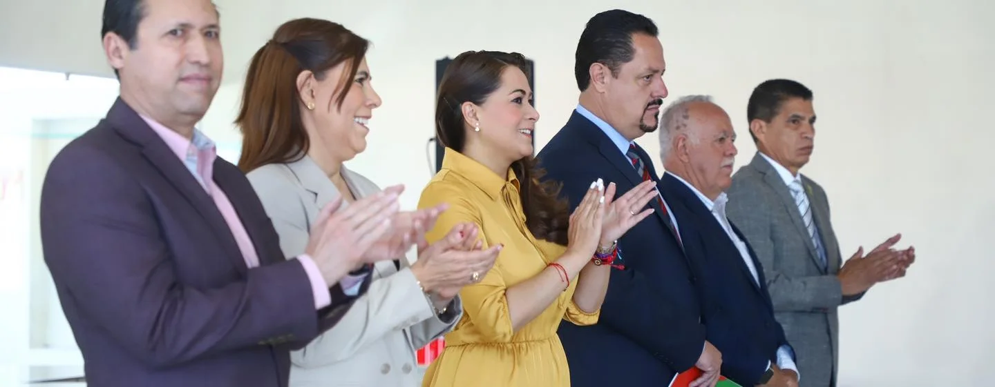 EN AGUASCALIENTES INNOVAMOS PARA QUE SIGAN LLEGANDO LAS INVERSIONES EN AGUASCALIENTES INNOVAMOS PARA QUE SIGAN LLEGANDO LAS INVERSIONES