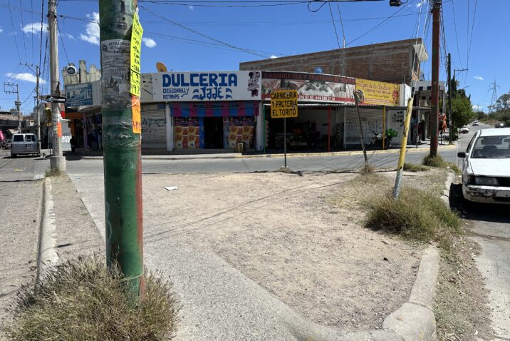 AVISO VIAL: CIERRES DE CALLES POR COLOCACIÓN DE CONCRETO HIDRÁULICO EN AV. MARIANO HIDALGO AVISO VIAL: CIERRES DE CALLES POR COLOCACIÓN DE CONCRETO HIDRÁULICO EN AV. MARIANO HIDALGO