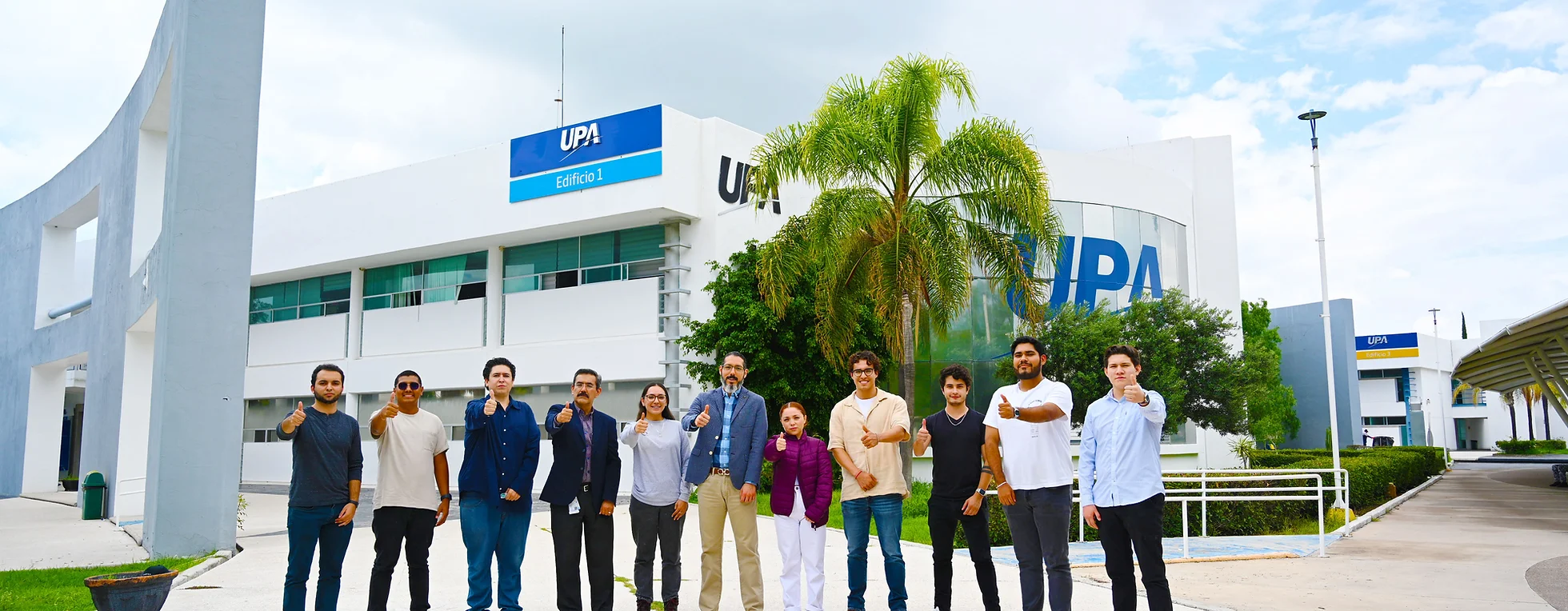 ESTUDIANTES DESTACADOS DE LA UNIVERSIDAD POLITÉCNICA VIAJARÁN A OTROS PAÍSES CON BECAS DE MOVILIDAD ESTUDIANTES DESTACADOS DE LA UNIVERSIDAD POLITÉCNICA VIAJARÁN A OTROS PAÍSES CON BECAS DE MOVILIDAD