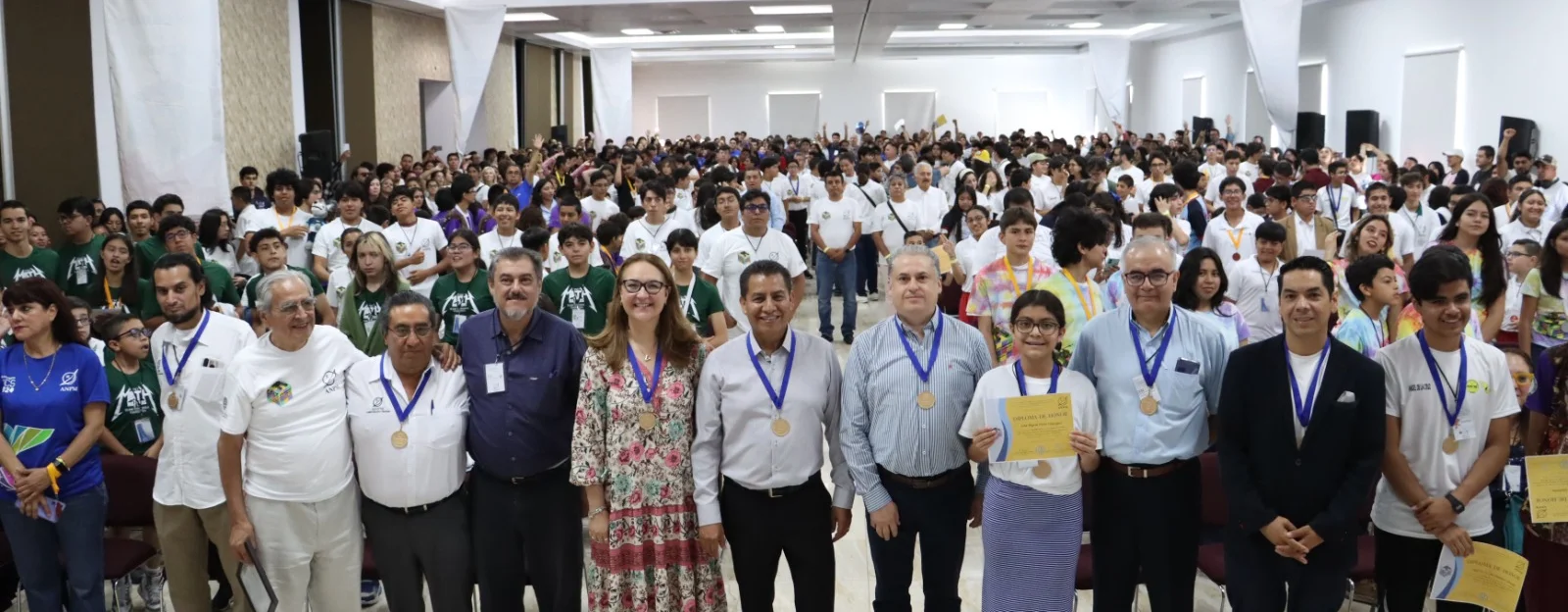AGUASCALIENTES DESTACA EN OLIMPIADAS NACIONALES DE MATEMÁTICAS CON SIETE MEDALLAS