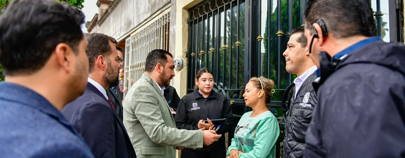 AUTORIDADES ESTATALES Y MUNICIPALES ATIENDEN NECESIDADES DE VECINOS AFECTADOS POR LAS LLUVIAS AUTORIDADES ESTATALES Y MUNICIPALES ATIENDEN NECESIDADES DE VECINOS AFECTADOS POR LAS LLUVIAS