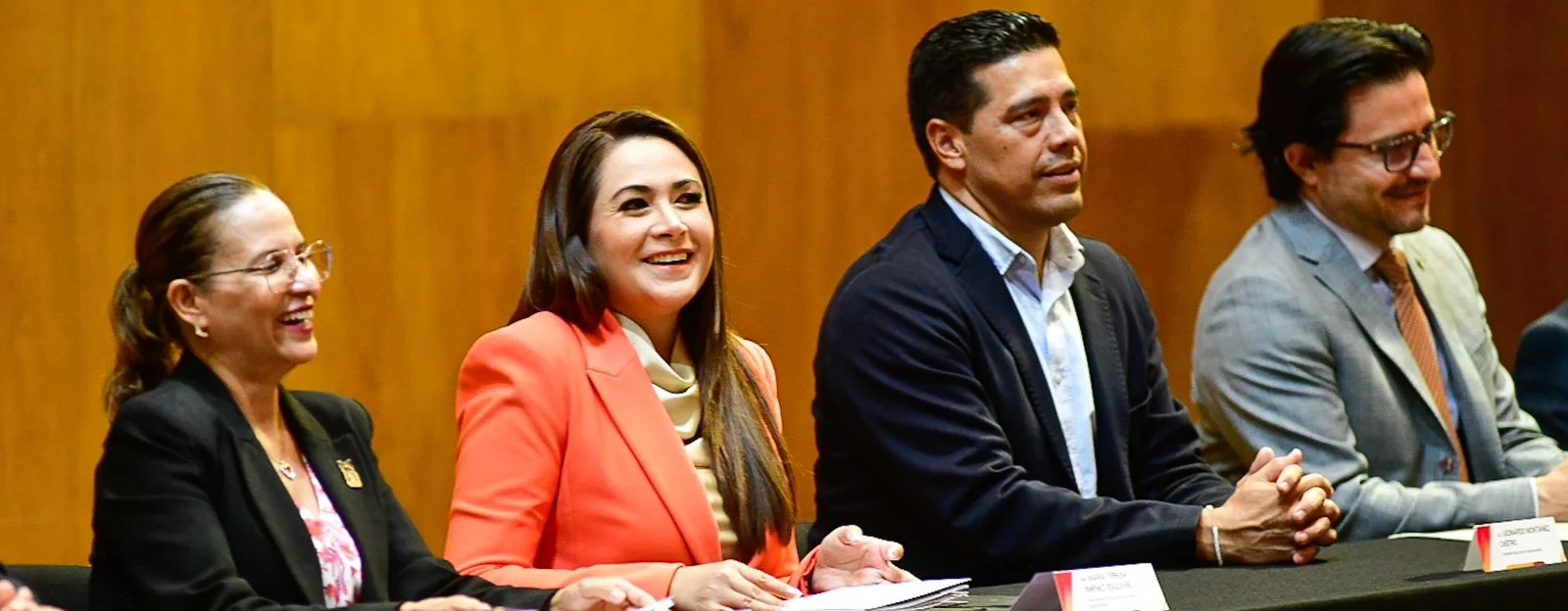 TERE JIMÉNEZ RECONOCE EXCELENCIA DE LA LICENCIATURA DE ARQUITECTURA DE LA UNIVERSIDAD AUTÓNOMA DE AGUASCALIENTES EN SU 50 ANIVERSARIO