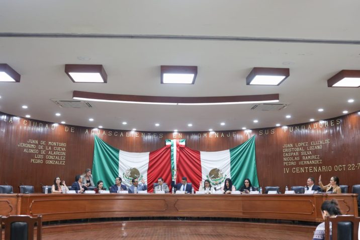 APRUEBA CABILDO DE AGUASCALIENTES DONACIONES A FAVOR DE MÁS Y MEJORES ESPACIOS EDUCATIVOS APRUEBA CABILDO DE AGUASCALIENTES DONACIONES A FAVOR DE MÁS Y MEJORES ESPACIOS EDUCATIVOS