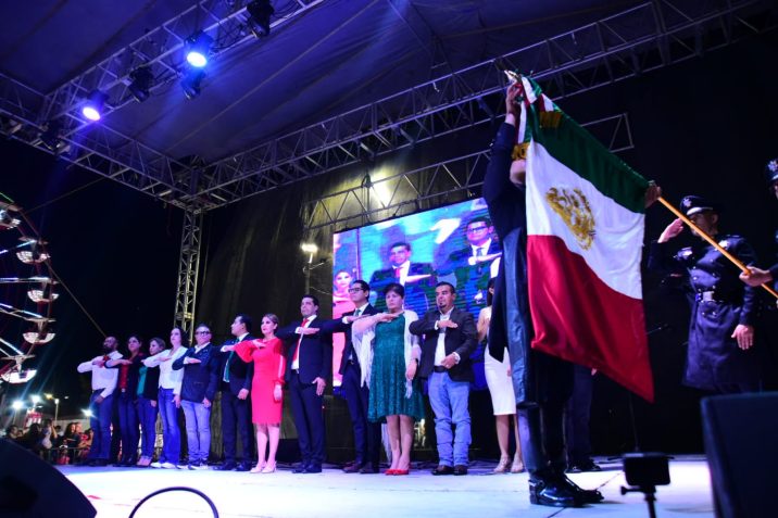 CONMEMORA LEO MONTAÑEZ EL TRADICIONAL GRITO DE INDEPENDENCIA
