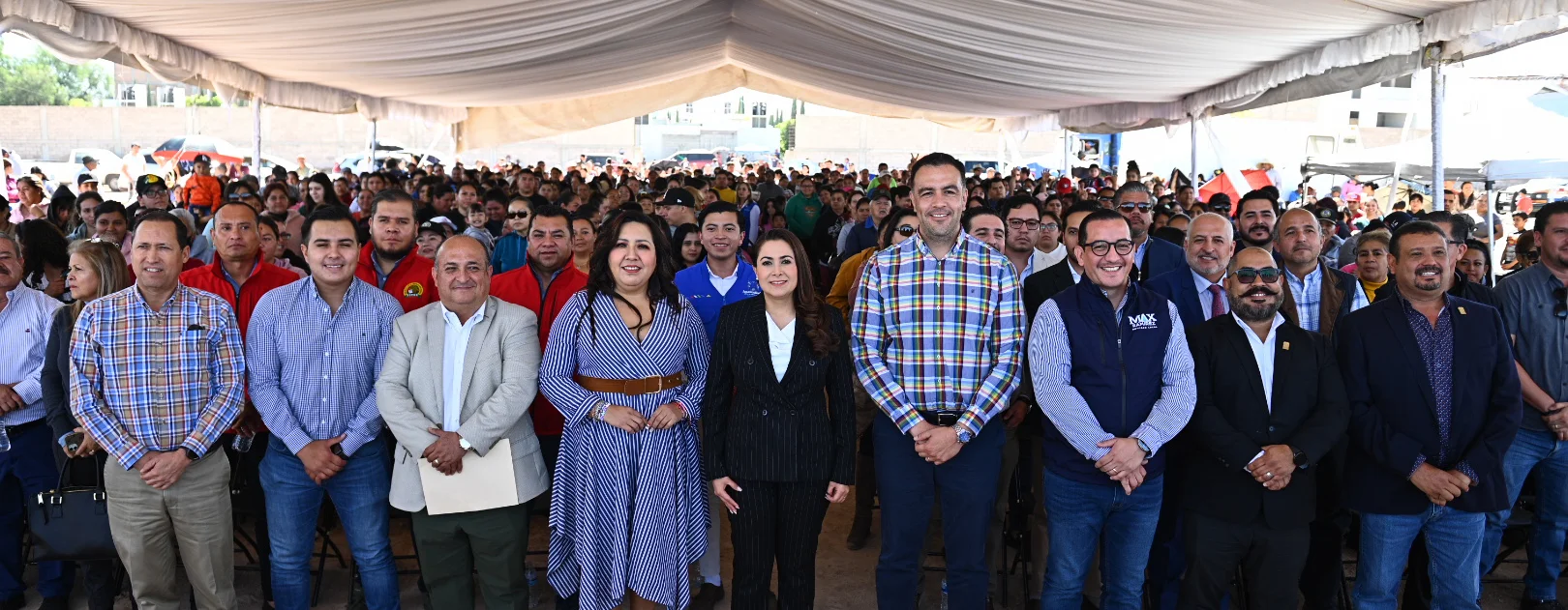 ARRANCA TERE JIMÉNEZ CONSTRUCCIÓN DE 500 VIVIENDAS DE TIPO SOCIAL EN RINCÓN DE ROMOS ARRANCA TERE JIMÉNEZ CONSTRUCCIÓN DE 500 VIVIENDAS DE TIPO SOCIAL EN RINCÓN DE ROMOS