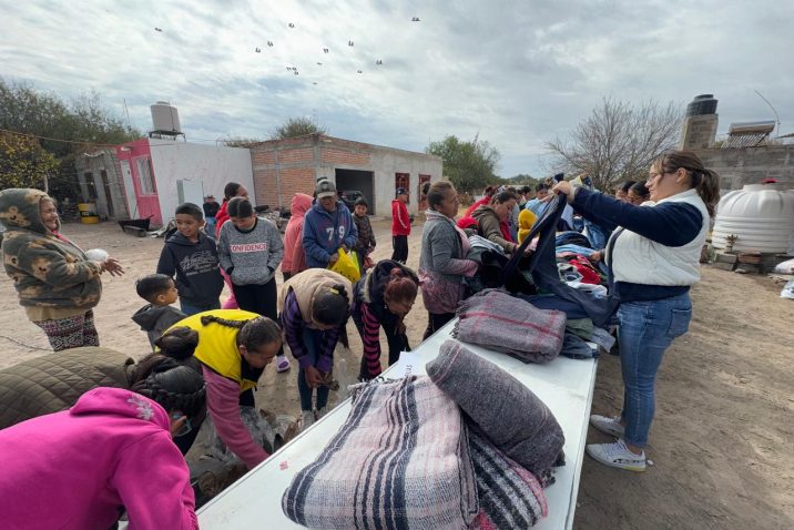INVITA DIF MUNICIPAL A SUMARSE A LA CAMPAÑA DE DONACIÓN DE ROPA POR TEMPORADA DE FRÍO