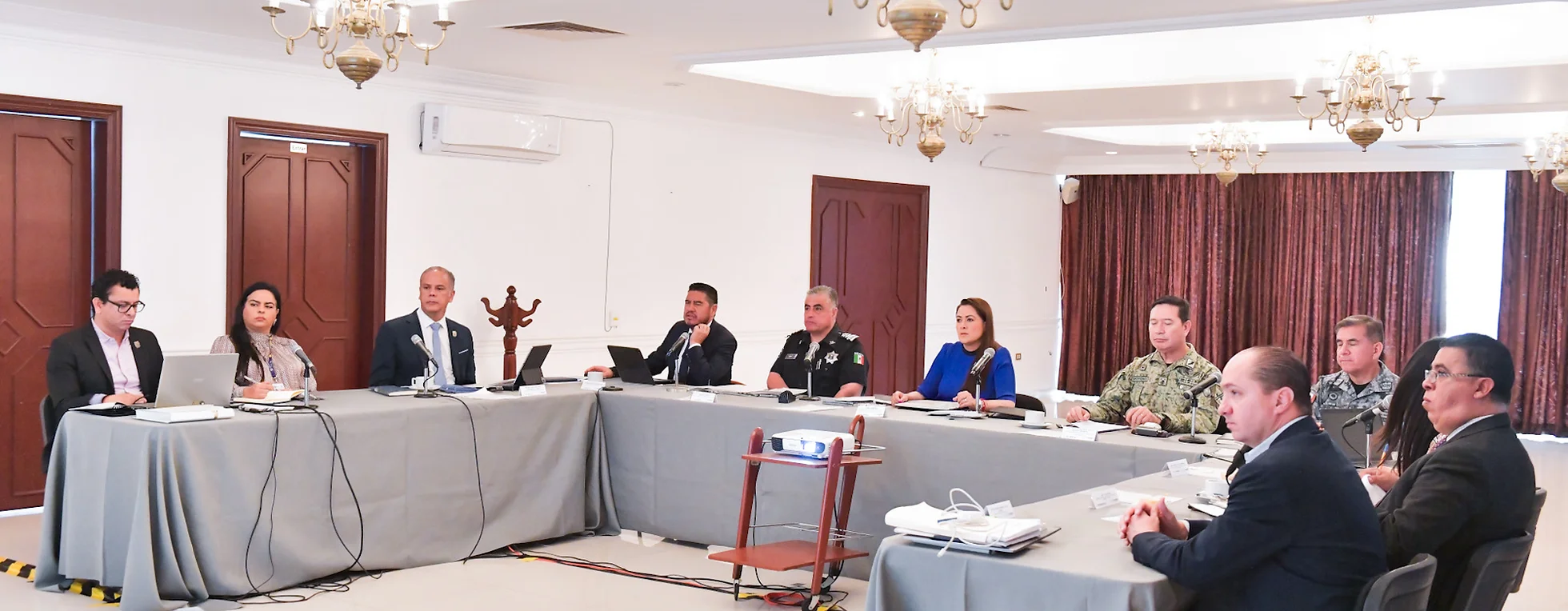TRABAJAMOS POR UN AGUASCALIENTES MÁS SEGURO: TERE JIMÉNEZ TRABAJAMOS POR UN AGUASCALIENTES MÁS SEGURO: TERE JIMÉNEZ