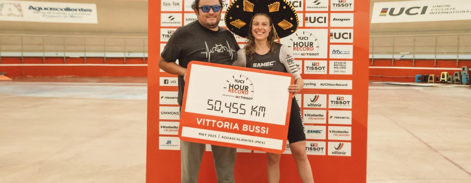VITTORIA BUSSI IMPONE NUEVA MARCA MUNDIAL EN EL VELÓDROMO “ALFREDO MORALES SHAADI” EN AGUASCALIENTES