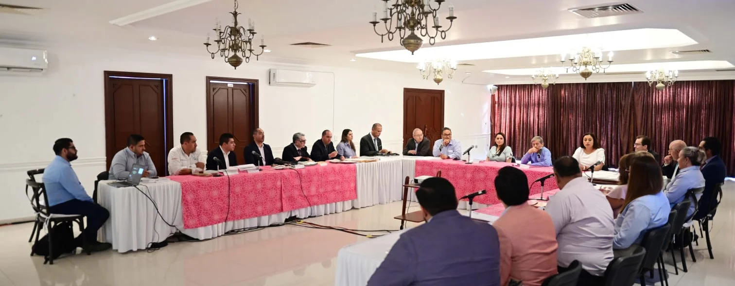 A FIN DE AÑO INICIAN TRABAJOS PARA CREAR HOSPITAL DE TRAUMATOLOGÍA DEL INSTITUTO MEXICANO DEL SEGURO SOCIAL EN PABELLÓN DE ARTEAGA, PRIMERO EN SU TIPO A NIVEL NACIONAL A FIN DE AÑO INICIAN TRABAJOS PARA CREAR HOSPITAL DE TRAUMATOLOGÍA DEL INSTITUTO MEXICANO DEL SEGURO SOCIAL EN PABELLÓN DE ARTEAGA, PRIMERO EN SU TIPO A NIVEL NACIONAL