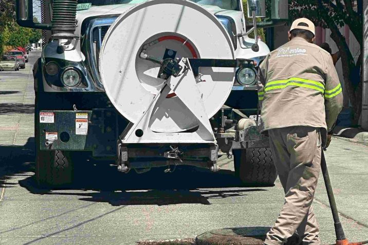 REFUERZA MIAA MANTENIMIENTO DE ALCANTARILLADO POR TEMPORADA DE LLUVIAS REFUERZA MIAA MANTENIMIENTO DE ALCANTARILLADO POR TEMPORADA DE LLUVIAS