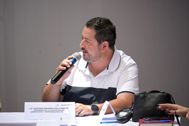 FIRMA LEO MONTAÑEZ CONVENIO PARA APOYAR A LAS FAMILIAS QUE RESULTEN AFECTADAS DURANTE LA TEMPORADA DE LLUVIA FIRMA LEO MONTAÑEZ CONVENIO PARA APOYAR A LAS FAMILIAS QUE RESULTEN AFECTADAS DURANTE LA TEMPORADA DE LLUVIA