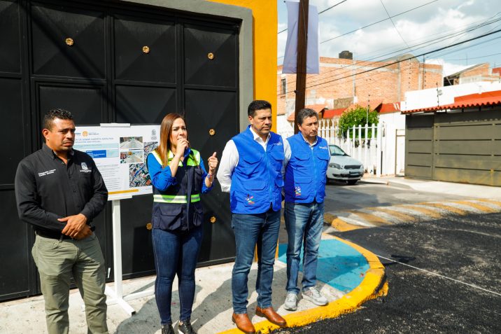 ARRANCA REHABILITACIÓN DE LA CALLE PROL. SAN MIGUEL EN LA COLONIA EL LLANITO ARRANCA REHABILITACIÓN DE LA CALLE PROL. SAN MIGUEL EN LA COLONIA EL LLANITO