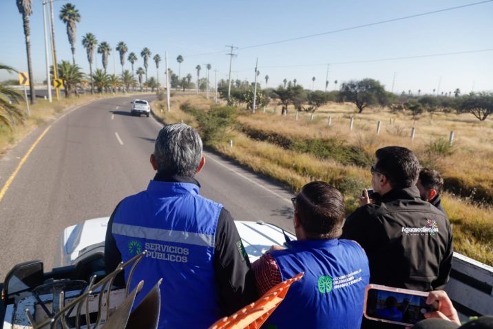 ENCABEZA LEO MONTAÑEZ MEGA OPERATIVO DE DESMALEZADO Y LIMPIEZA EN BOULEVARD AL AEROPUERTO