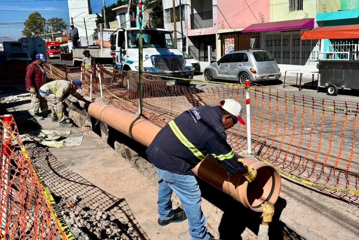 REHABILITA MIAA RED SANITARIA EN EL FRACCIONAMIENTO MÉXICO