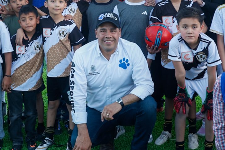 LEO MONTAÑEZ FOMENTA LA CONVIVENCIA FAMILIAR CON LA REHABILITACIÓN DEL PARQUE CANAL INTERCEPTOR