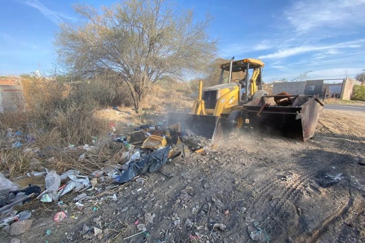 MUNICIPIO DE AGUASCALIENTES LLEVÓ EL MEGA OPERATIVO DE LIMPIEZA AL FRACCIONAMIENTO CUMBRES III