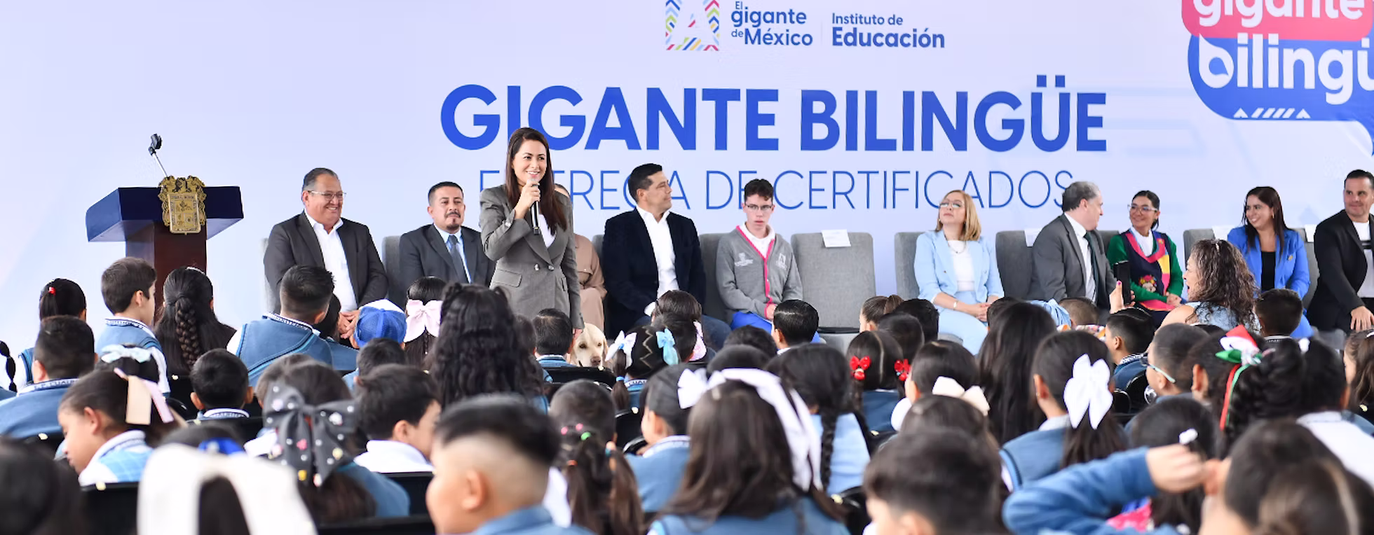 EN AGUASCALIENTES SE FORTALECE LA EDUCACIÓN BILINGÜE; TERE JIMÉNEZ ENTREGA CERTIFICACIONES DE INGLÉS A DOCENTES Y ESTUDIANTES