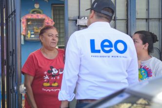 VISITA LEO MONTAÑEZ A VECINOS DE LOMAS DEL MIRADOR II