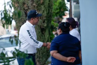 LEO MONTAÑEZ PERMANECE CERCANO A HABITANTES DE VILLAS DE NUESTRA SEÑORA DE LA ASUNCIÓN