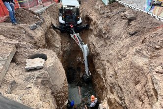 CONTINÚA MIAA CON TRABAJOS DE REHABILITACIÓN EN LA RED DE ALCANTARILLADO EN CALLE 5 DE FEBRERO Y JOSEFA ORTIZ