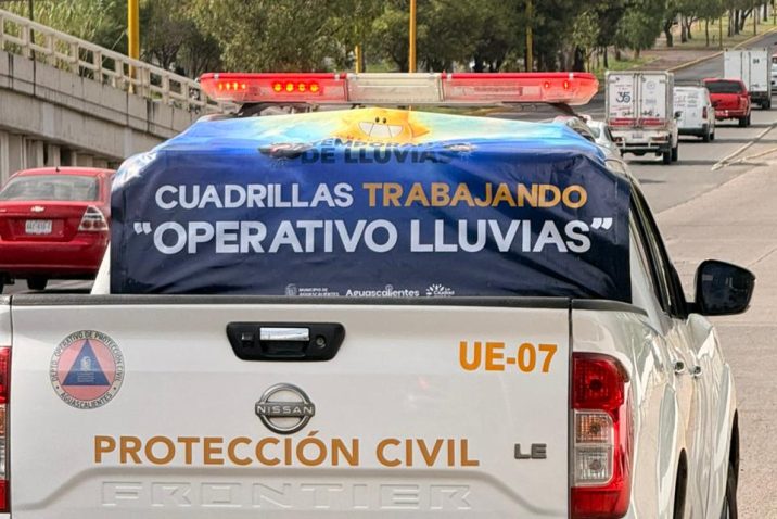 PROTECCIÓN CIVIL MUNICIPAL REALIZA RECORRIDOS PREVENTIVOS DE SUPERVISIÓN DE DRENAJE POR TEMPORADA DE LLUVIAS PROTECCIÓN CIVIL MUNICIPAL REALIZA RECORRIDOS PREVENTIVOS DE SUPERVISIÓN DE DRENAJE POR TEMPORADA DE LLUVIAS