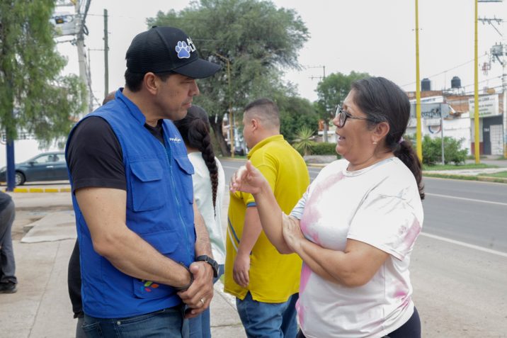 ESTE DOMINGO SUPERVISA LEO MONTAÑEZ LIMPIEZA Y DESAZOLVE EN LA COLONIA CONSTITUCIÓN 