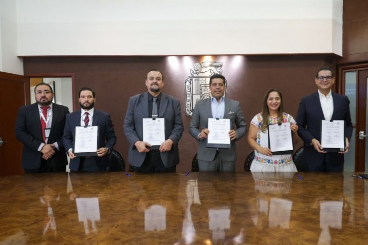 FIRMAN CONVENIO DE COLABORACIÓN MUNICIPIO CAPITAL Y COMISIÓN DE DERECHOS HUMANOS DEL ESTADO DEL ESTADO DE AGUASCALIENTES FIRMAN CONVENIO DE COLABORACIÓN MUNICIPIO CAPITAL Y COMISIÓN DE DERECHOS HUMANOS DEL ESTADO DEL ESTADO DE AGUASCALIENTES