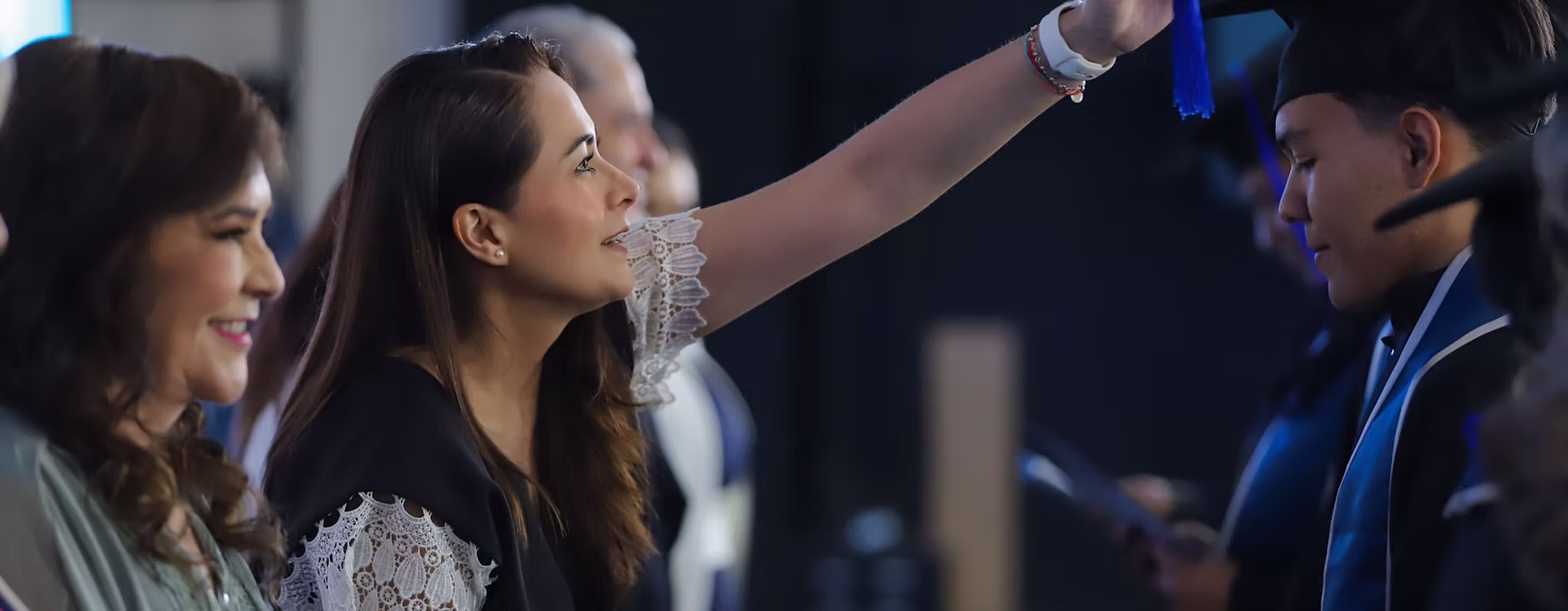 TERE JIMÉNEZ RECONOCE A JÓVENES GRADUADOS DEL CECYTEA SAN FRANCISCO DE LOS ROMO