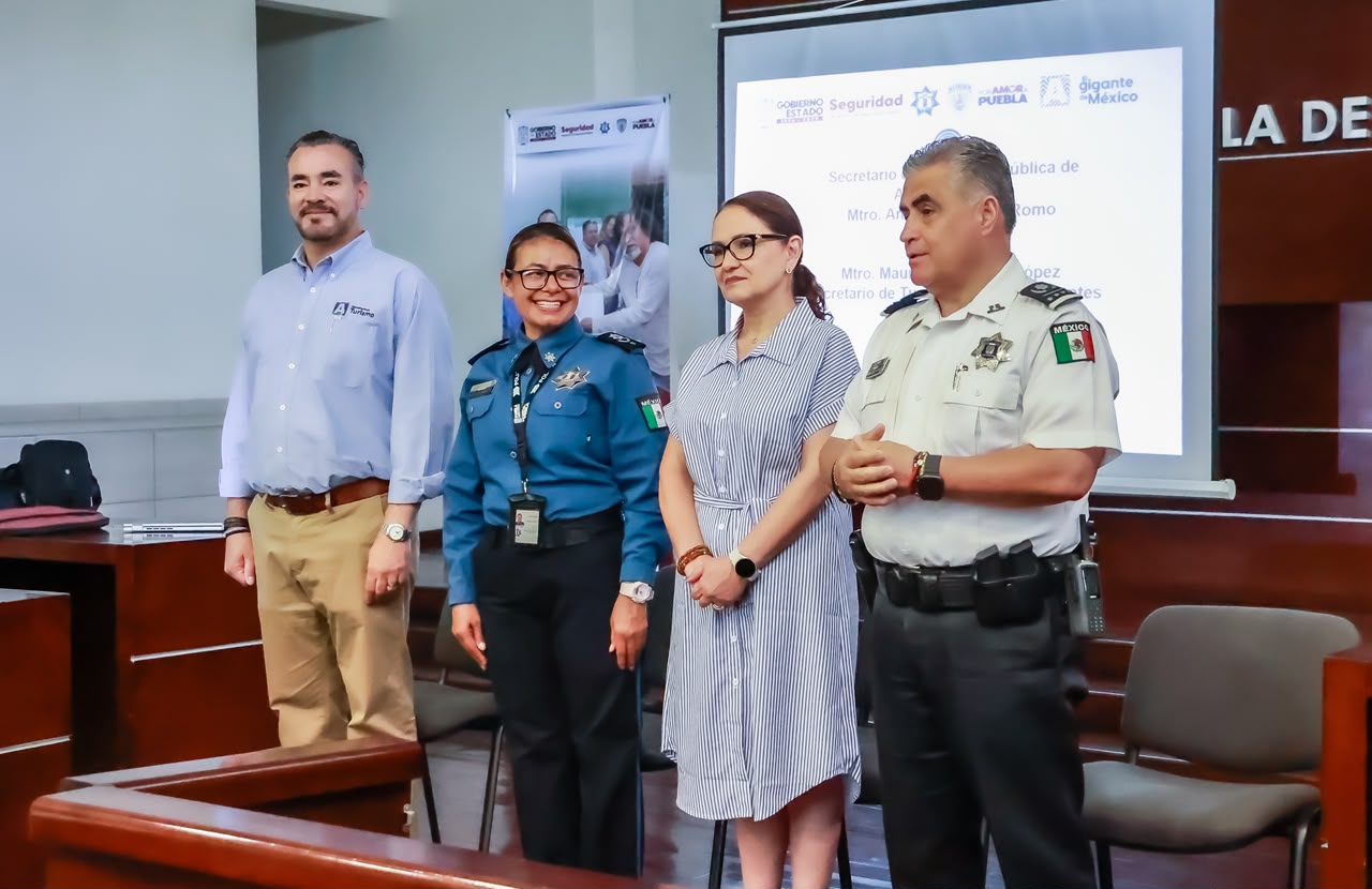POLICÍAS TURÍSTICOS DE AGUASCALIENTES SE CAPACITAN PARA BRINDAR UNA MEJOR ATENCIÓN A LAS Y LOS VISITANTES
