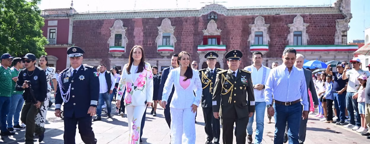 MÁS DE 3 MIL PARTICIPANTES DAN VIDA AL DESFILE DE INDEPENDENCIA ENCABEZADO POR TERE JIMÉNEZ MÁS DE 3 MIL PARTICIPANTES DAN VIDA AL DESFILE DE INDEPENDENCIA ENCABEZADO POR TERE JIMÉNEZ