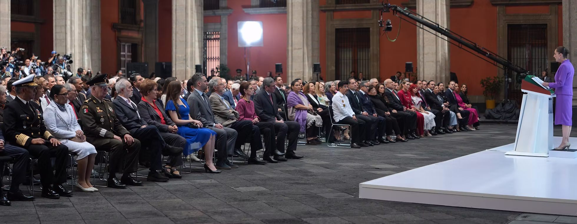 TERE JIMÉNEZ ASISTE AL SEGUNDO INFORME DE LA PRESIDENTA CLAUDIA SHEINBAUM Y REAFIRMA COORDINACIÓN CON LA FEDERACIÓN
