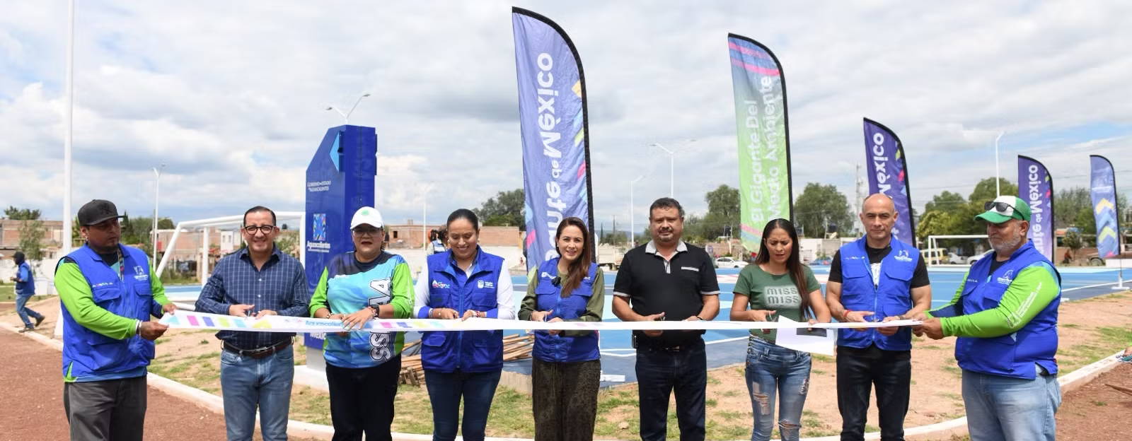 NIÑAS Y NIÑOS DE SANTA ISABEL YA TIENEN UN PARQUE PARA JUGAR Y DIVERTIRSE; TERE JIMÉNEZ ENTREGA NUEVO ESPACIO EN PABELLÓN DE ARTEAGA NIÑAS Y NIÑOS DE SANTA ISABEL YA TIENEN UN PARQUE PARA JUGAR Y DIVERTIRSE; TERE JIMÉNEZ ENTREGA NUEVO ESPACIO EN PABELLÓN DE ARTEAGA