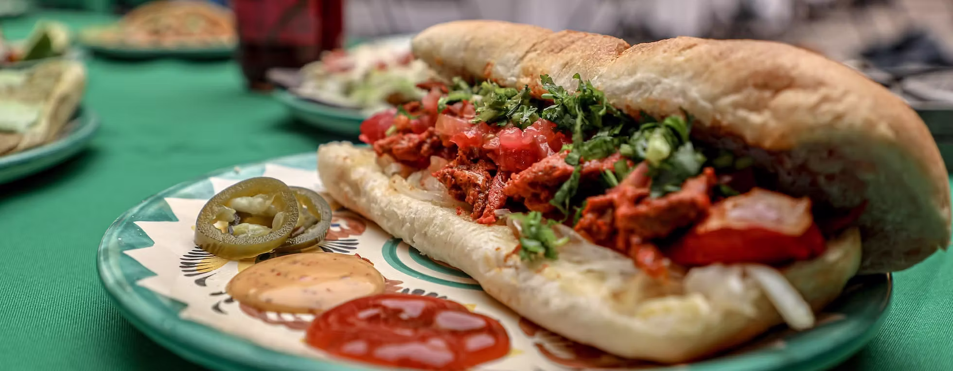 CELEBRA LAS FIESTAS PATRIAS CON MÁS DE 40 PLATILLOS MUY MEXICANOS