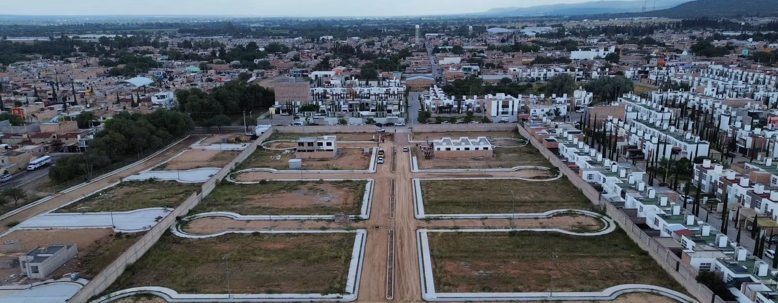 TERE JIMÉNEZ IMPULSA NUEVAS VIVIENDAS PARA QUE MÁS FAMILIAS TENGAN UN HOGAR PROPIO EN RINCÓN DE ROMOS